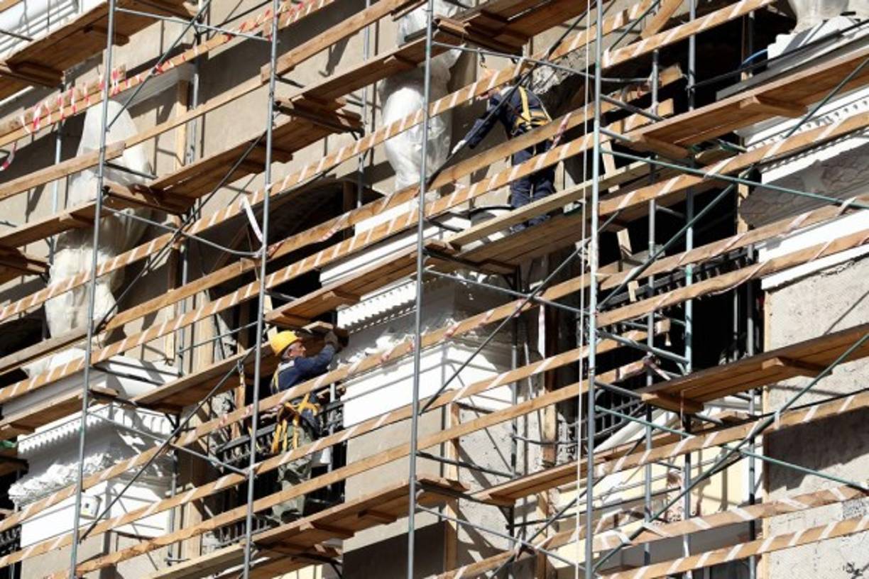 En busca de ampliar la capacidad, los arquitectos dejaron de lado la estética.