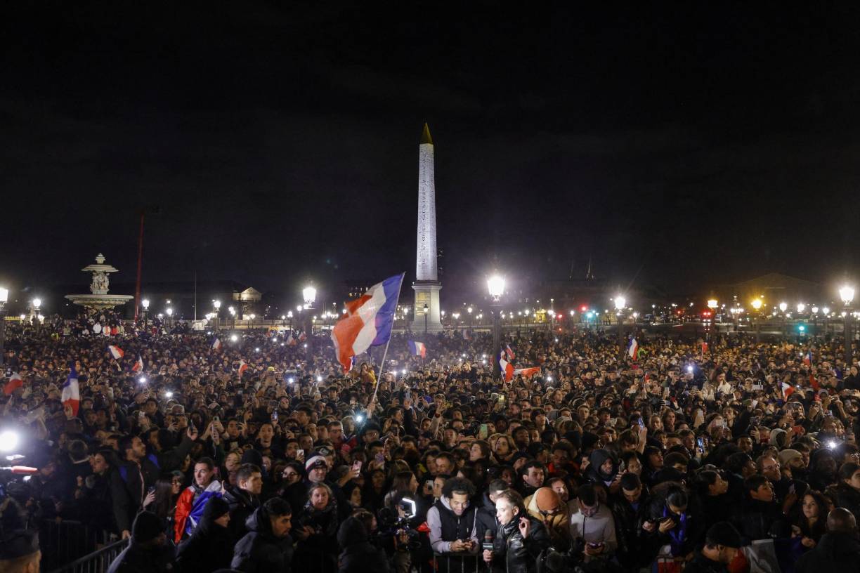 Una fiesta total se vivió en París por el conjunto galo.