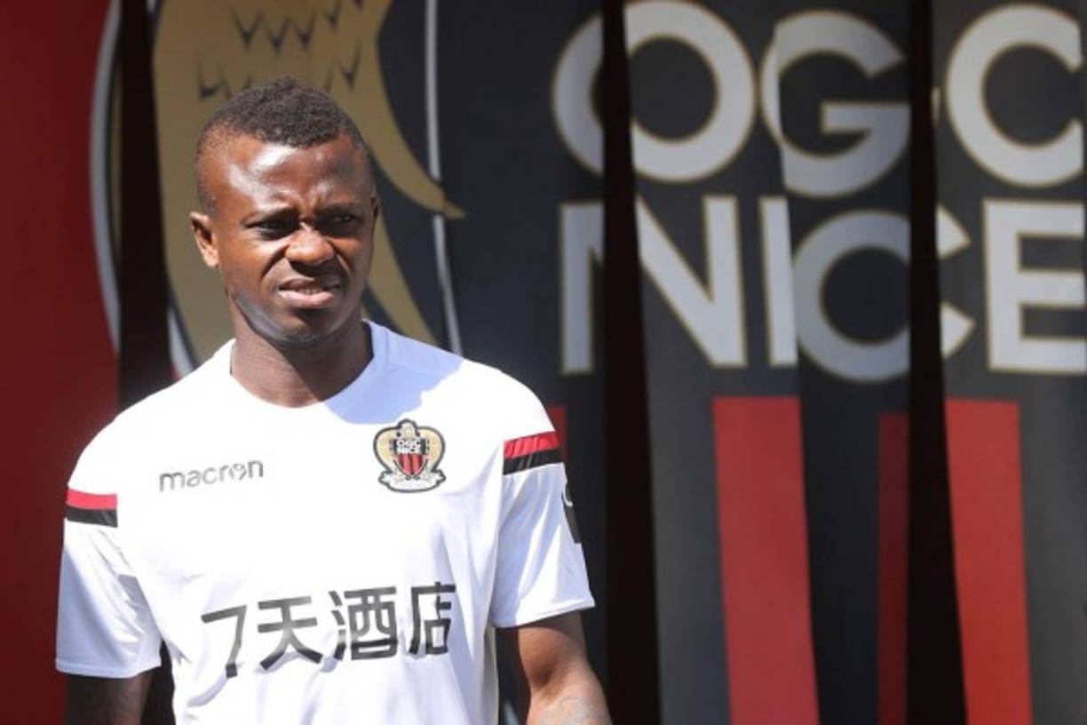 El Manchester City piensa en Jean Michaël Seri (35 millones de euros) como alternativa al napolitano Jorginho (60 millones). Según el Mirror, Pep Guardiola se estaría planteando la opción del marfileño del Niza como refuerzo para el centro del campo.