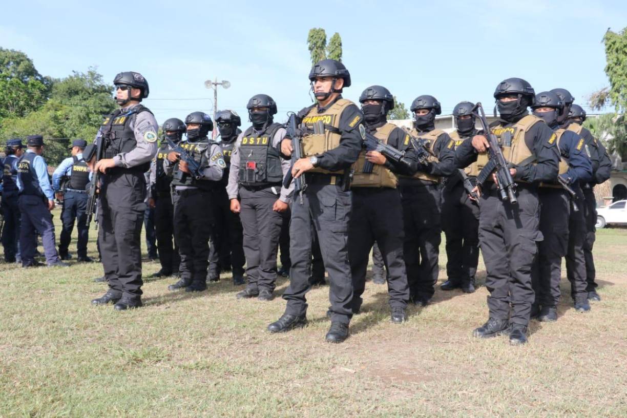 Con más de 400 funcionarios de seguridad se intervendrán los sectores de la UDEP-02, UMEP-19 y UMEP-17 mediante patrullajes a pie, retenes fijos, saturaciones por medio de vehículos radiopatrulla y utilizando la herramienta del Estado de Excepción Parcial, con allanamientos de moradas que se presumen funcionan como centros de control de grupos delictivos organizados.“Vamos a añadir 250 elementos policiales más”, reveló el ministros tras el lanzamiento.