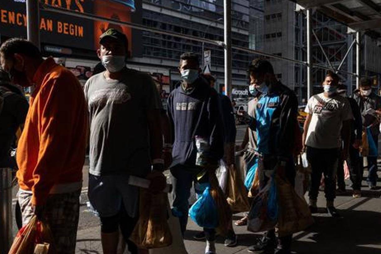 Aunque la detención de personas indocumentadas en la frontera con Estados Unidos ha decrecido, México registró un récord de más de 712.000 migrantes irregulares a través del país en el primer semestre del año, una subida del 193 % interanual.