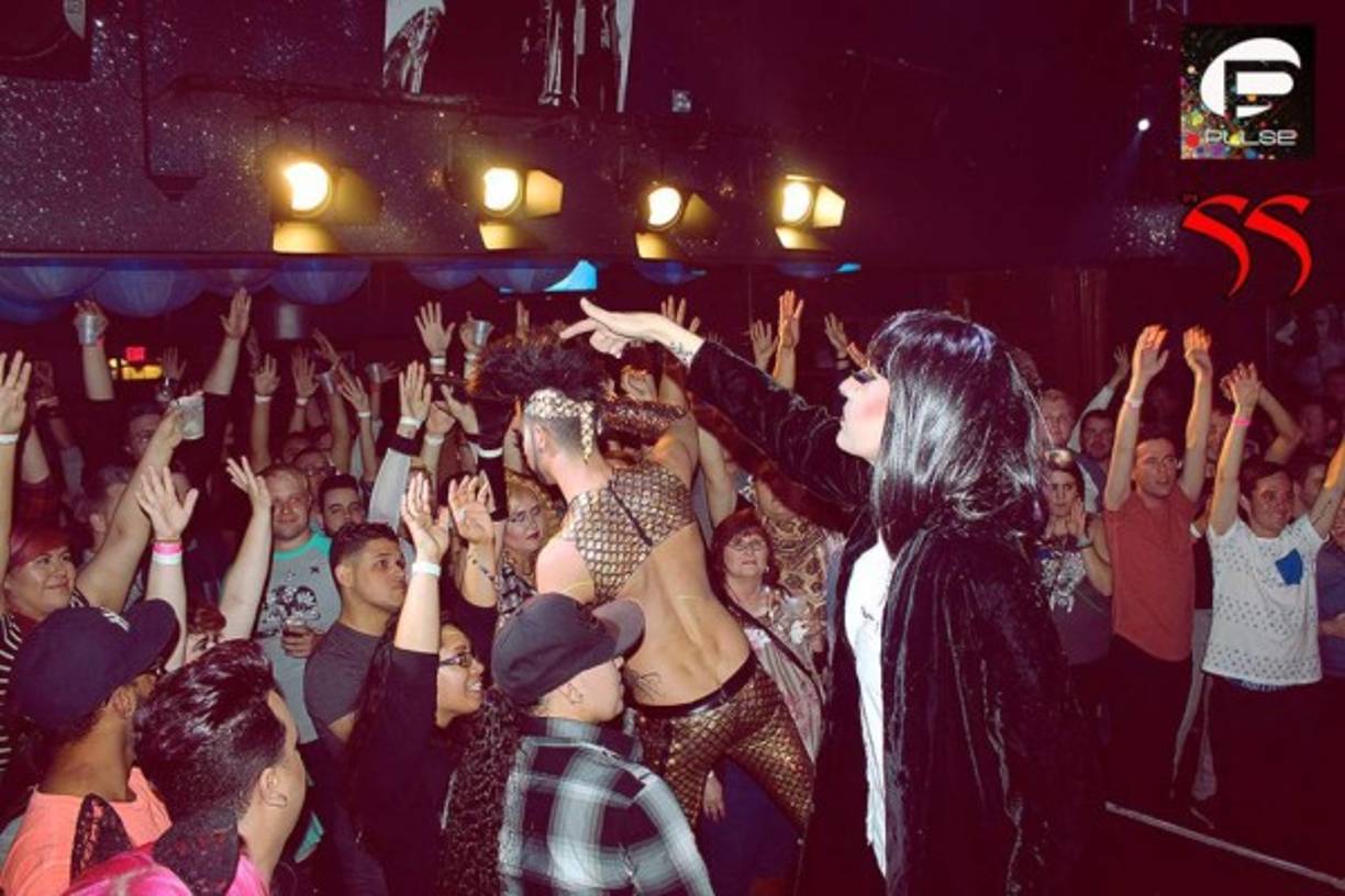 El ambiente es de los más 'hot' en Orlando como la misma discoteca lo asegura.