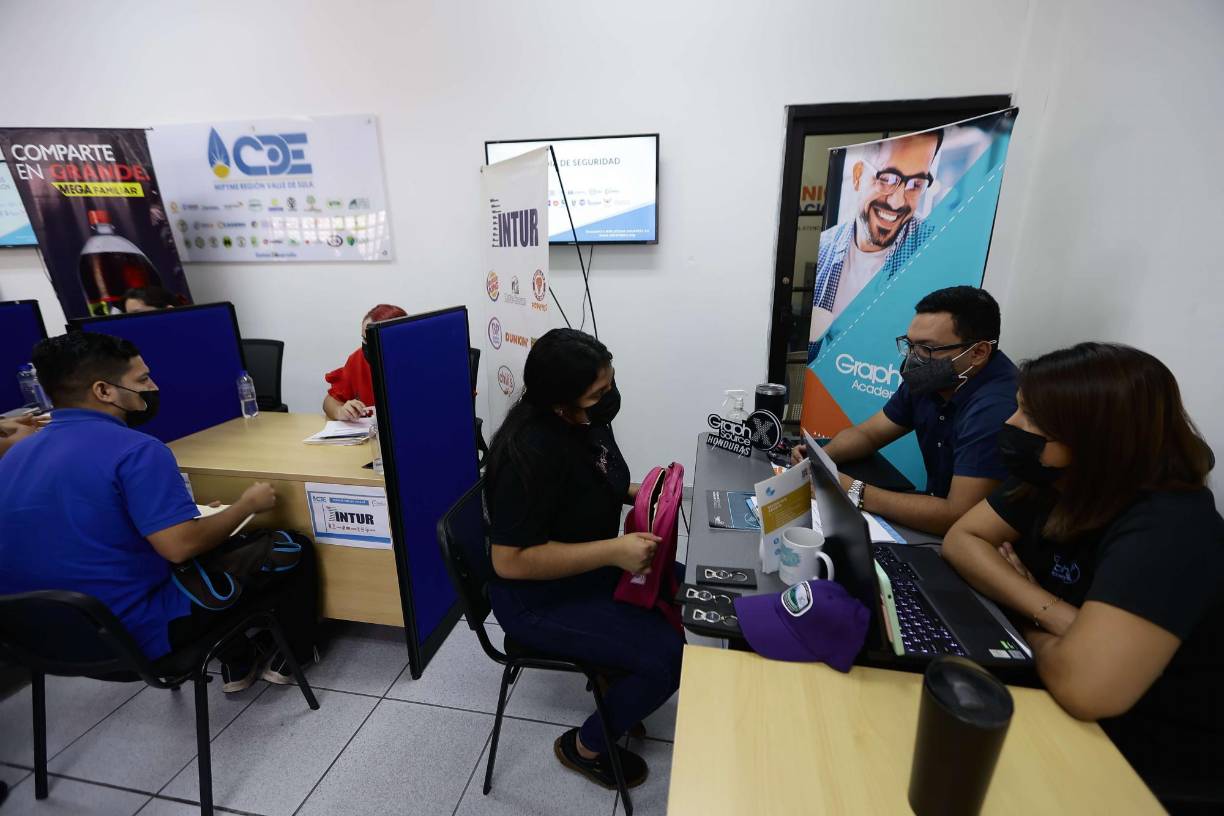 La mayoría fue gente joven. 