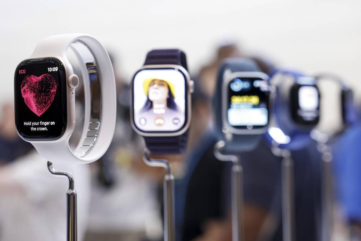 Apple Intelligence estará disponible en versión beta el mes que viene y se irán incorporando más funciones en los próximos meses. 