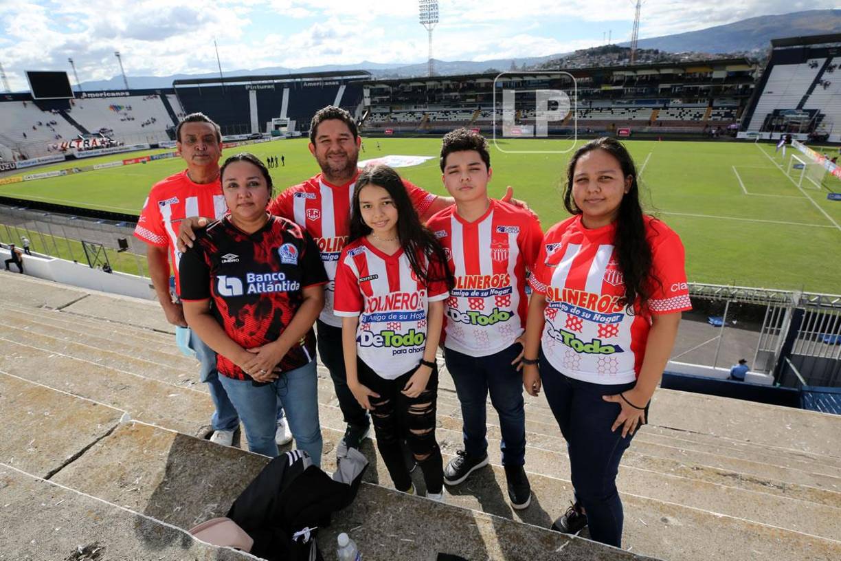 El Vida también contó con el apoyo de aficionados.