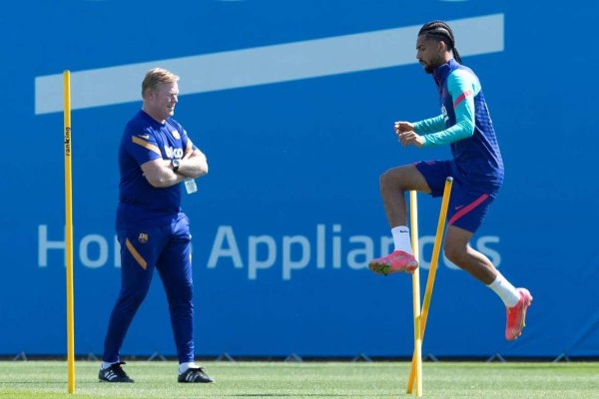 El FC Barcelona anunció la rescisión del contrato de Matheus Fernandes, centrocampista brasileño al que aún le restaban cuatro años de contrato. El volante se convierte en baja del cuadro culé ya que no entró nunca en los planes de Koeman. Foto EFE.