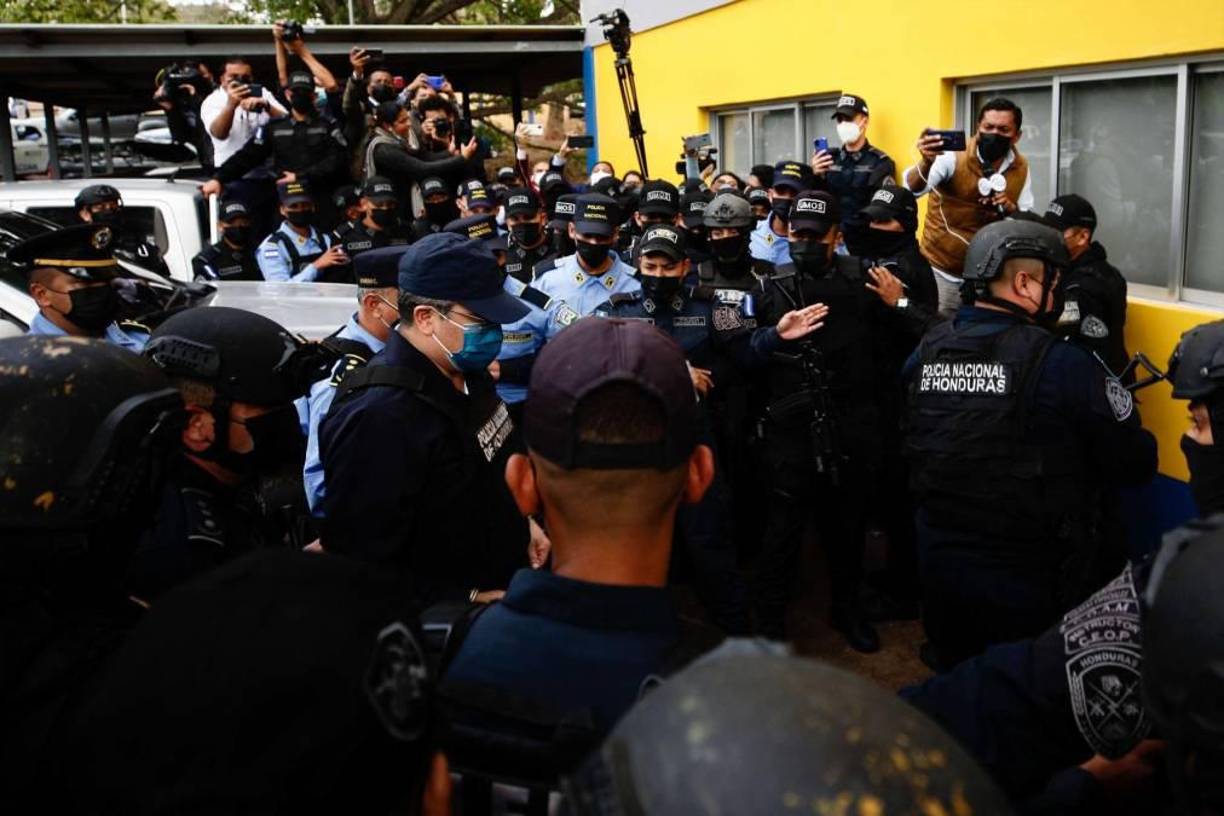 El juez mencionó que Alexander Ardón intervino en un asesinato, pero no brindó mayor información acerca de su relación con el caso. 