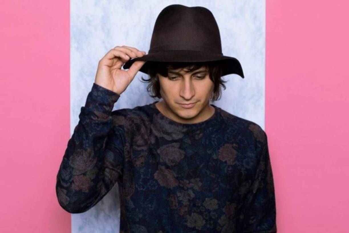 Siddhartha es la nueva pareja de Yuya. Se trata de un famoso músico que cuenta con más de 300 mil seguidores en su cuenta de Instagram.