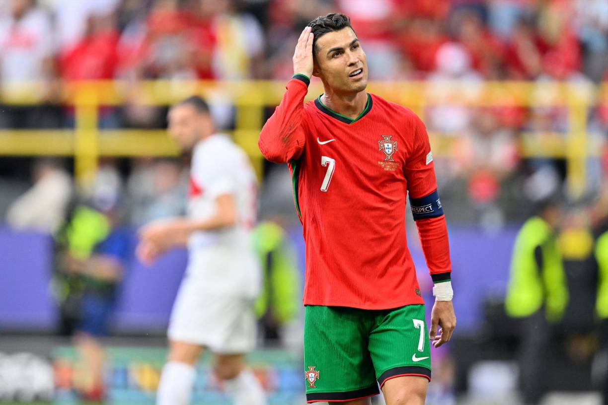 Ya en la segunda parte se vino la frustración de Cristiano Ronaldo ante Turquía, pero antes de ello brindó una asistencia.