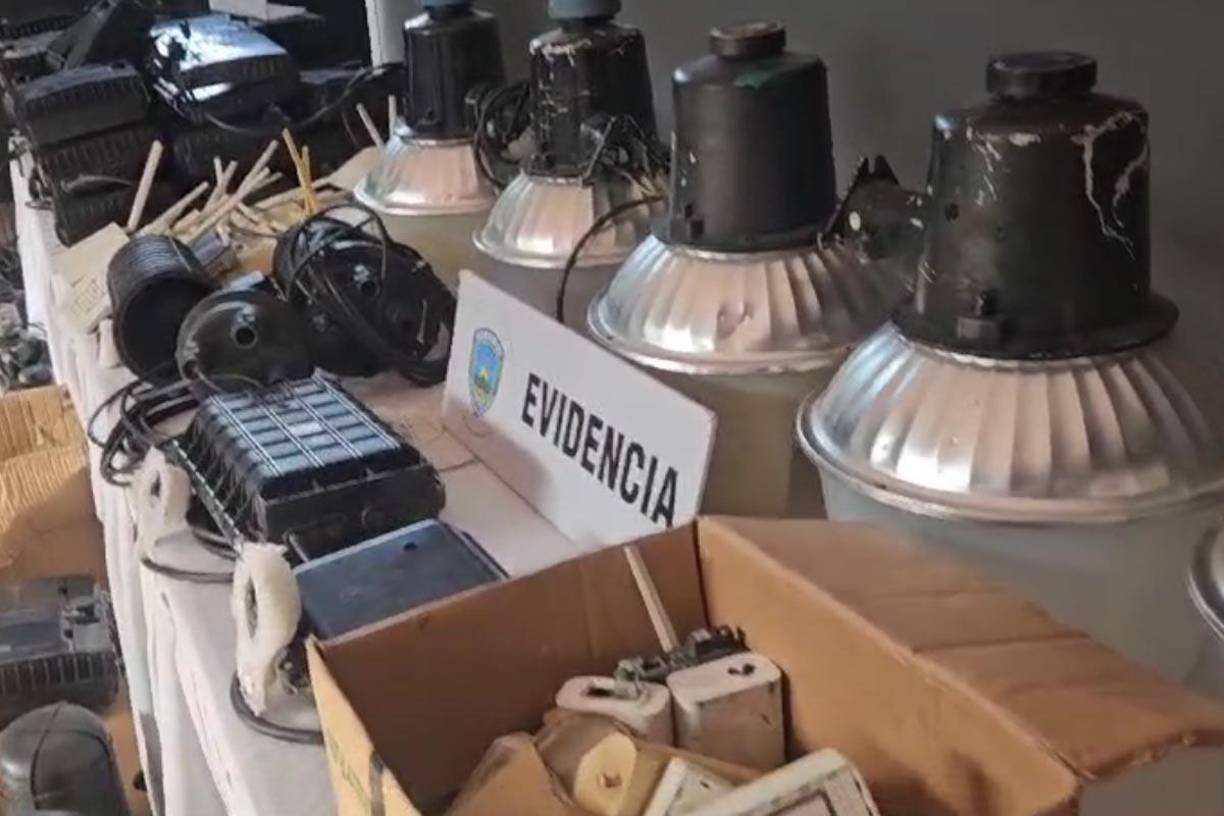 Dirección Policial Anti Maras y Pandillas Contra el Crimen Organizado (DIPAMPCO) desmanteló este jueves un centro de monitoreo de la Mara Salvatrucha (MS-13).