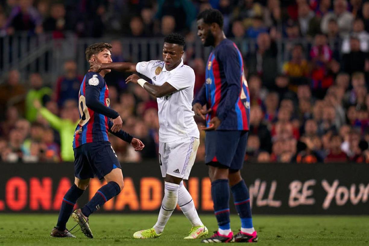 La tremenda bronca entre Vinicius y Gavi en el Clásico.