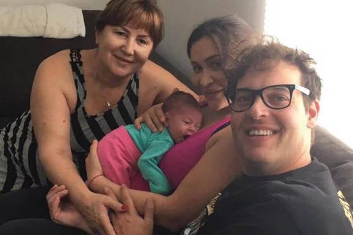  Los dos tuvieron una hija juntos, que ahora está bajo la custodia de la madre de Kasian, informa KABC.