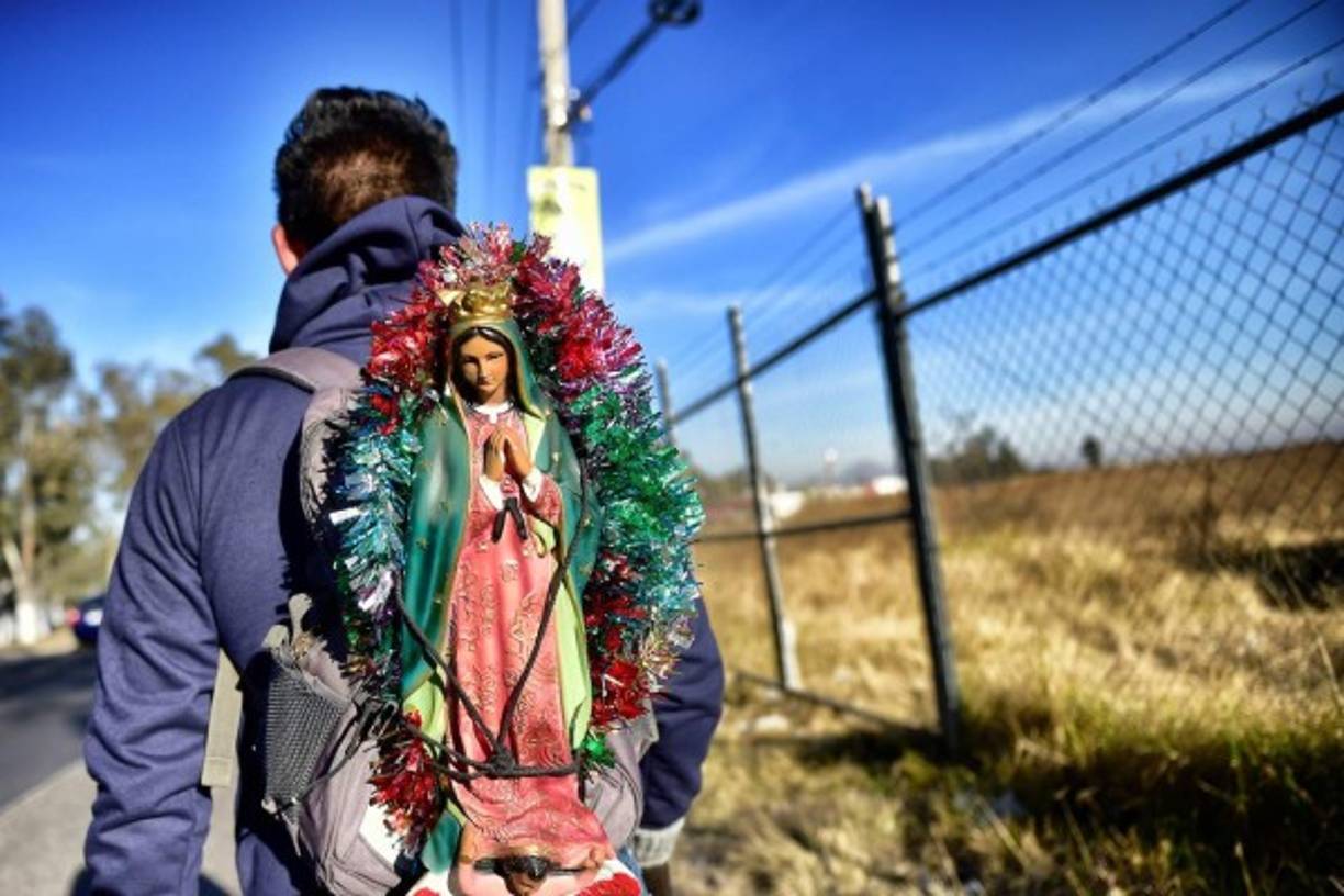 La peregrinación fue empañada por la muerte de al menos 11 personas, entre ellos tres menores, tras chocar una camioneta en una carretera del centro de México, tras visitar la Basílica de Guadalupe en la capital, informaron las autoridades.