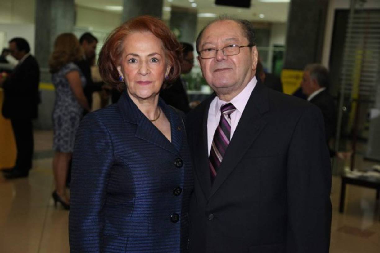 Victoria y Vicente Díaz.