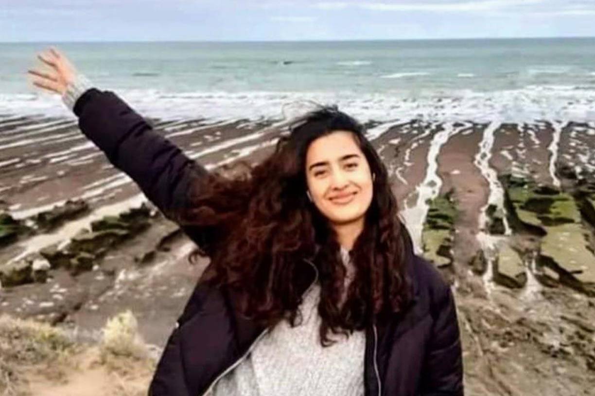 La policía recibió una llamado al 911, una patrulla se desplazó a la zona por un supuesto accidente de tránsito y una de las partes involucradas se había dado a la fuga del lugar.