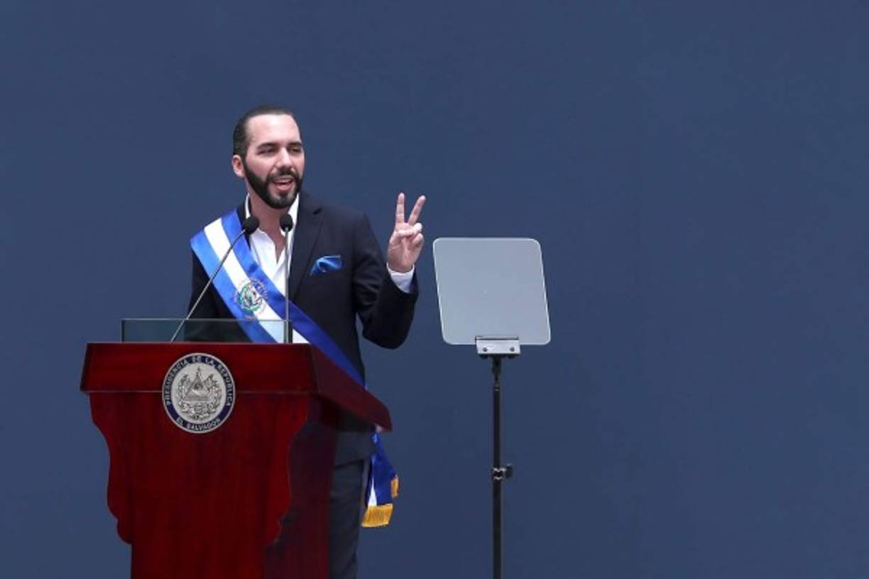 Nayib Bukele en el poco tiempo que lleva como presidente de El Salvador ha demostrado a todos los salvadoreños su compromiso para buscar sacar adelante a su país. En 24 días ha logrado algunas cosas que gobiernos anteriores no pudieron hacer en mucho tiempo.