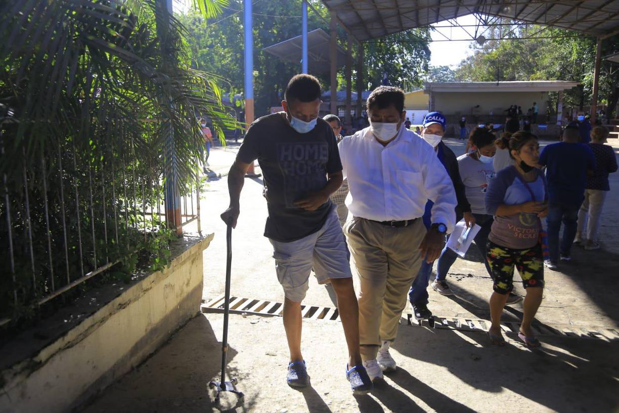 Su discapacidad física no les impide a estos hondureños ejercer el voto este 28 de noviembre