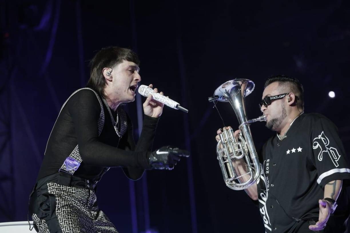 Y es que con este concierto en el Foro Sol de México, el artista evidenció que es uno de los cantantes del momento más escuchados en el mundo, puesto que logró tener alrededor de uns 65 mil personas de espectadores.