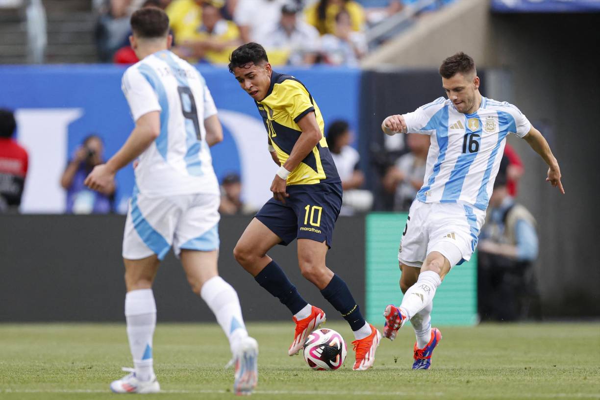Honduras buscará cerrar esta fecha FIFA con tres victorias, Ecuador viene de caer en partido amistoso 1-0 ante la selección de Argentina.