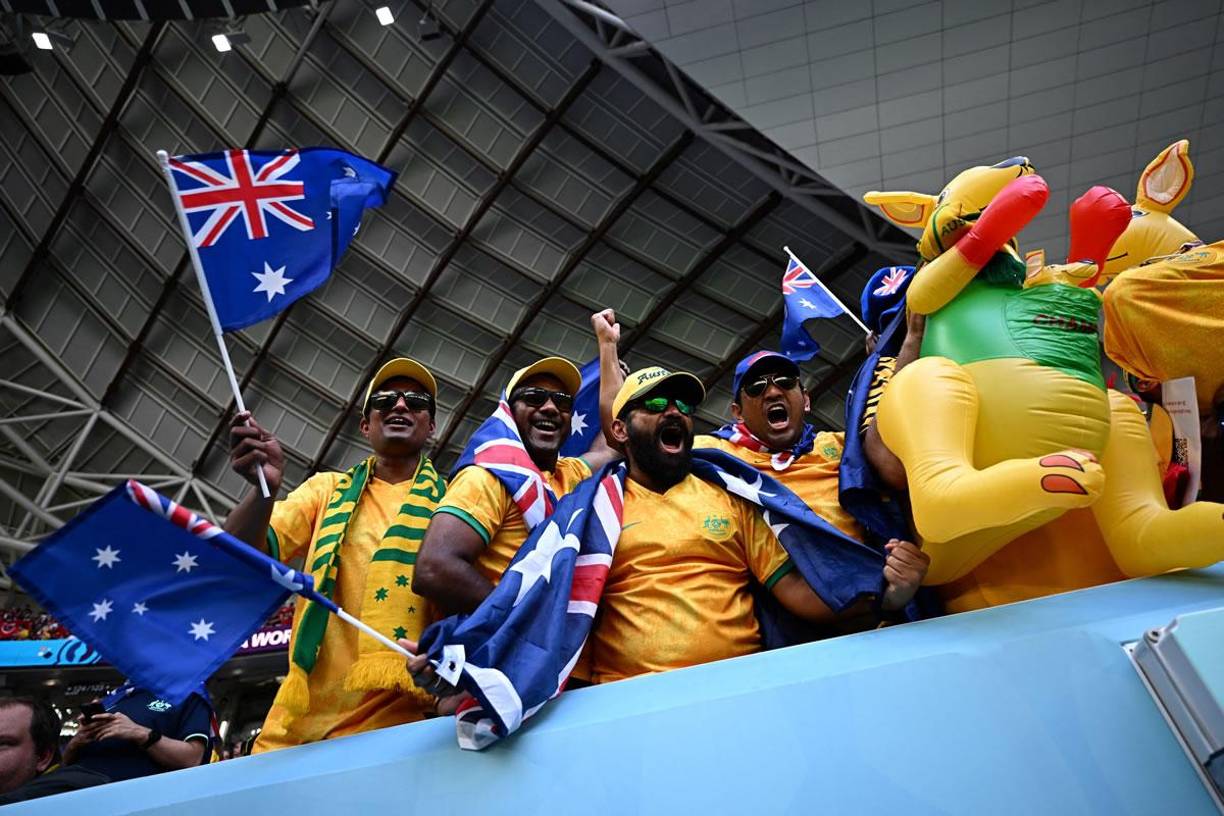 La ‘marea roja’ se roba el show y bellezas en Túnez-Australia