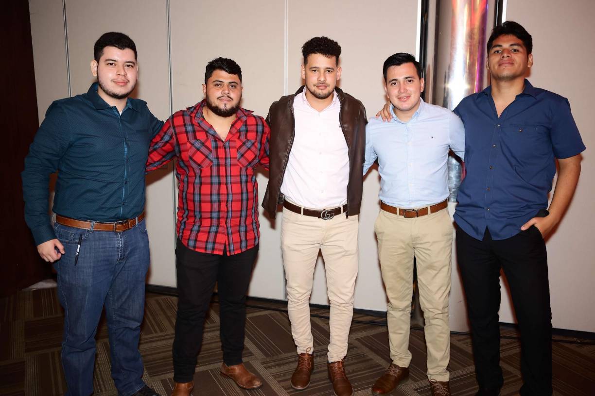 Óscar Martínez, Jorge Gutiérrez, Osman Batres, Iker Guzmán y Fredy Zúniga