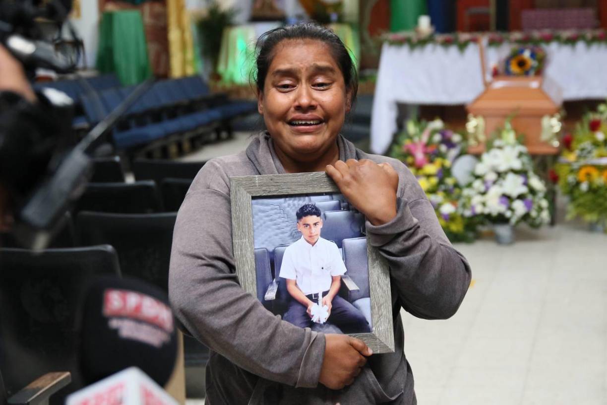 Equipos de investigación buscan determinar si una transacción por venta de droga sería la causa del asesinato de Richard David Ávila Nieto (de 14 años), estudiante de décimo grado de Banca y Finanzas del Instituto España Jesús Milla Selva, ultimado de un balazo en su cabeza la tarde del jueves.