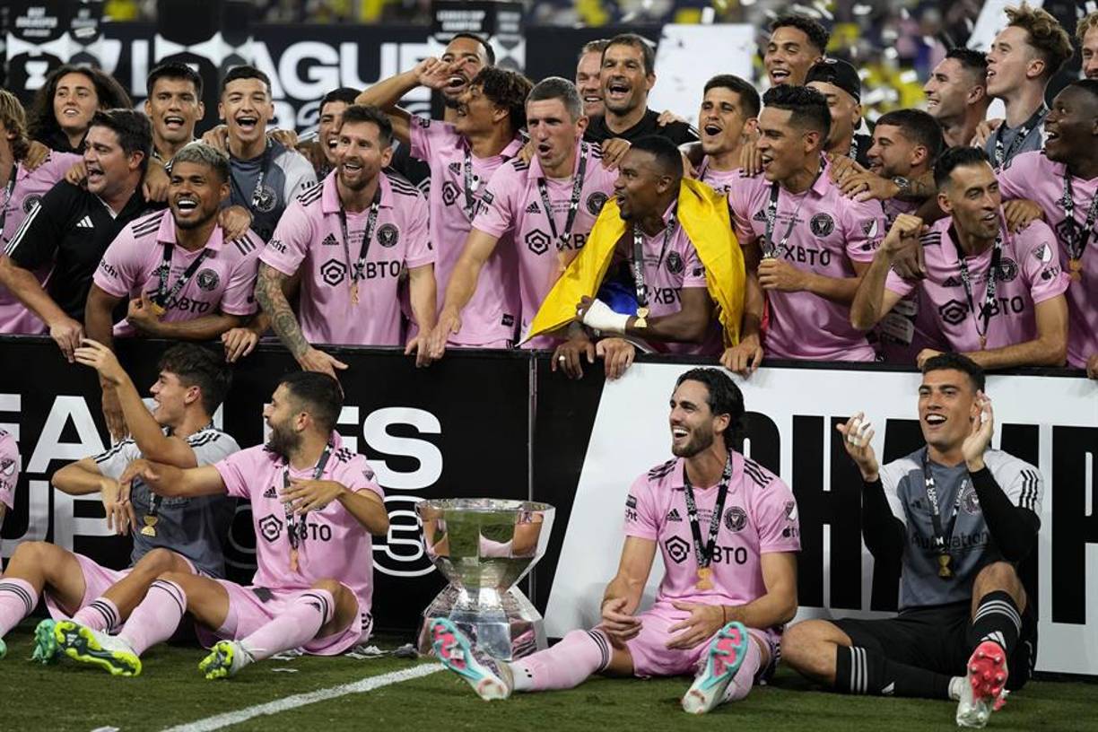 Asimismo, entregará 50.000 por cada fase de eliminatorias que han superado. Es decir que, las Garzas recibirán 2.300.000 dólares tras alzar el trofeo.