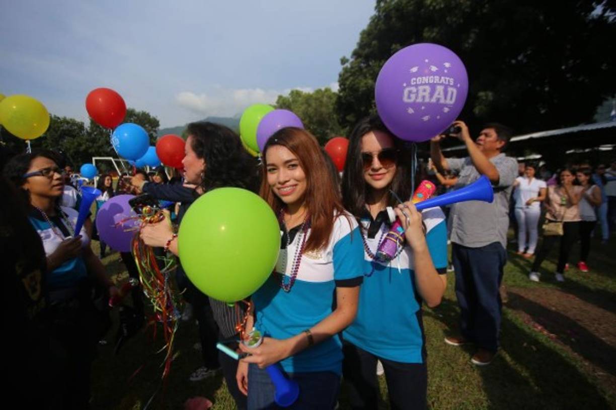 Italy López y Giuliana Pazzetti.