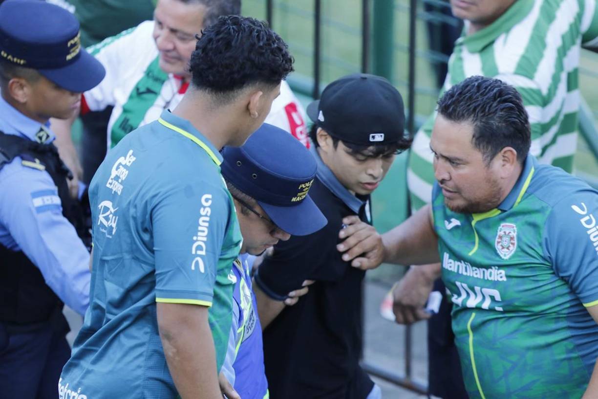 Un aficionado del Marathón fue detenido por la Policía Nacional en el sector de silla del estadio Yankel Rosenthal durante el Clásico.