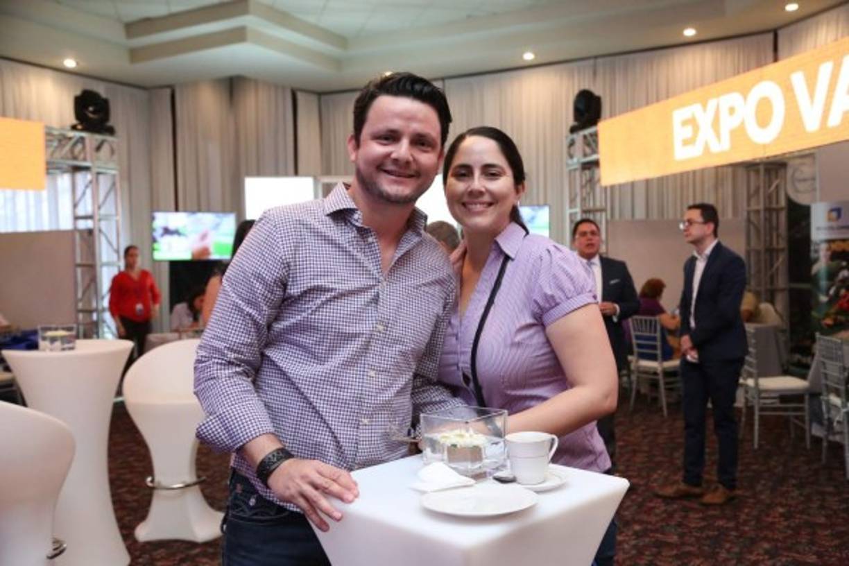 Alexander y Ana Lara.