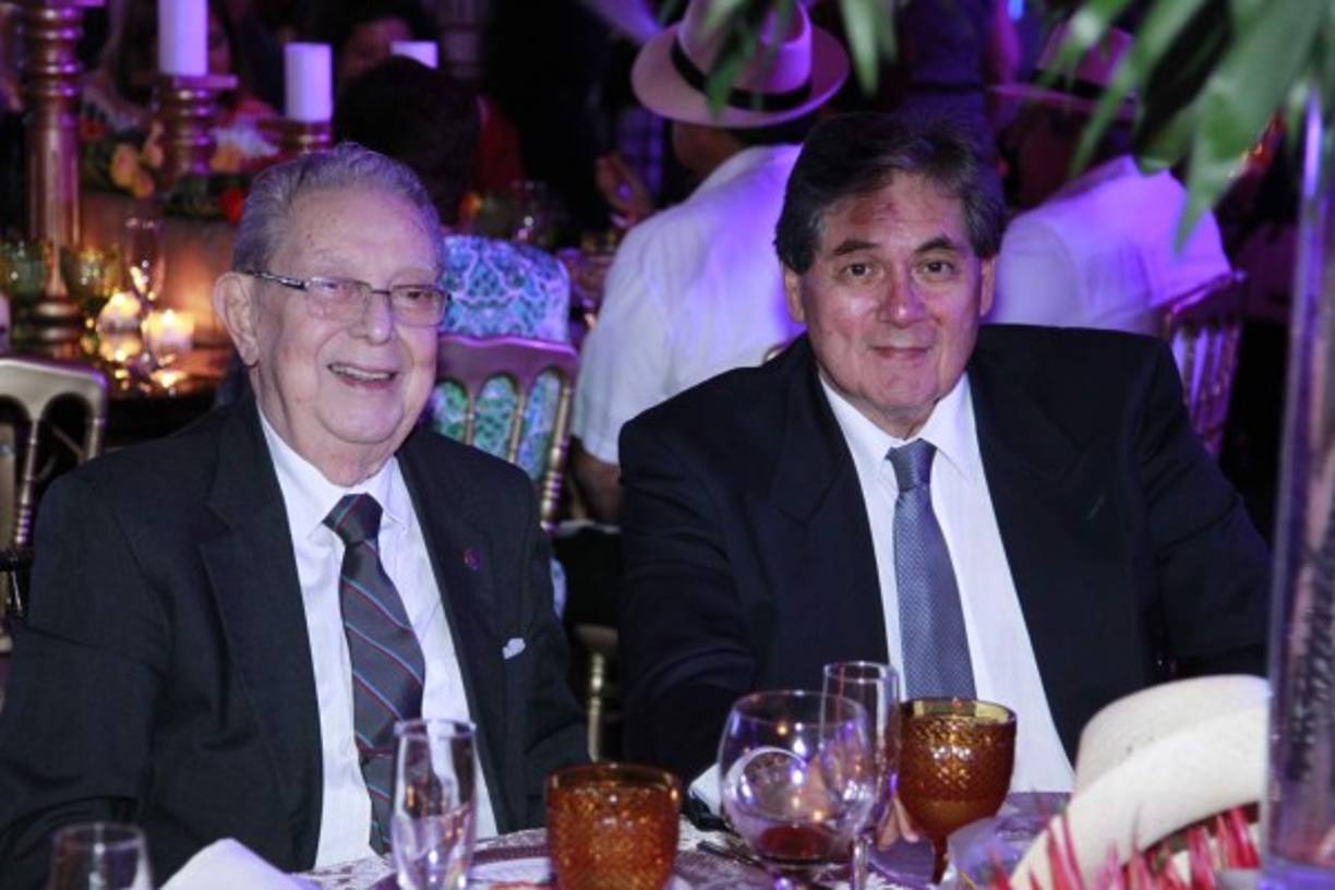 Hugo Valladares y Carlos Enrique Rivera.