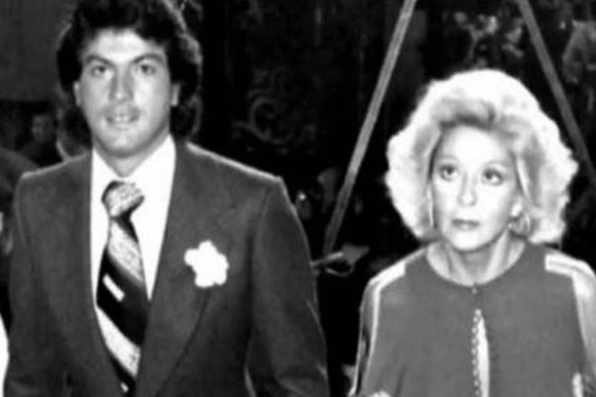 Silvia Pinal tuvo un romance con el productor Fernando Frade, pero tras concluir su vínculo con Pinal, contrajo matrimonio con la hija de esta, Sylvia Pasquel. Esto provocó una separación entre ellas durante años. Frade tuvo una hija con Pasquel llamada Viridiana, quien desafortunadamente murió debido a un accidente en la piscina de su casa cuando apenas contaba con dos años. Esto provocó que madre e hija se acercaran de nuevo.