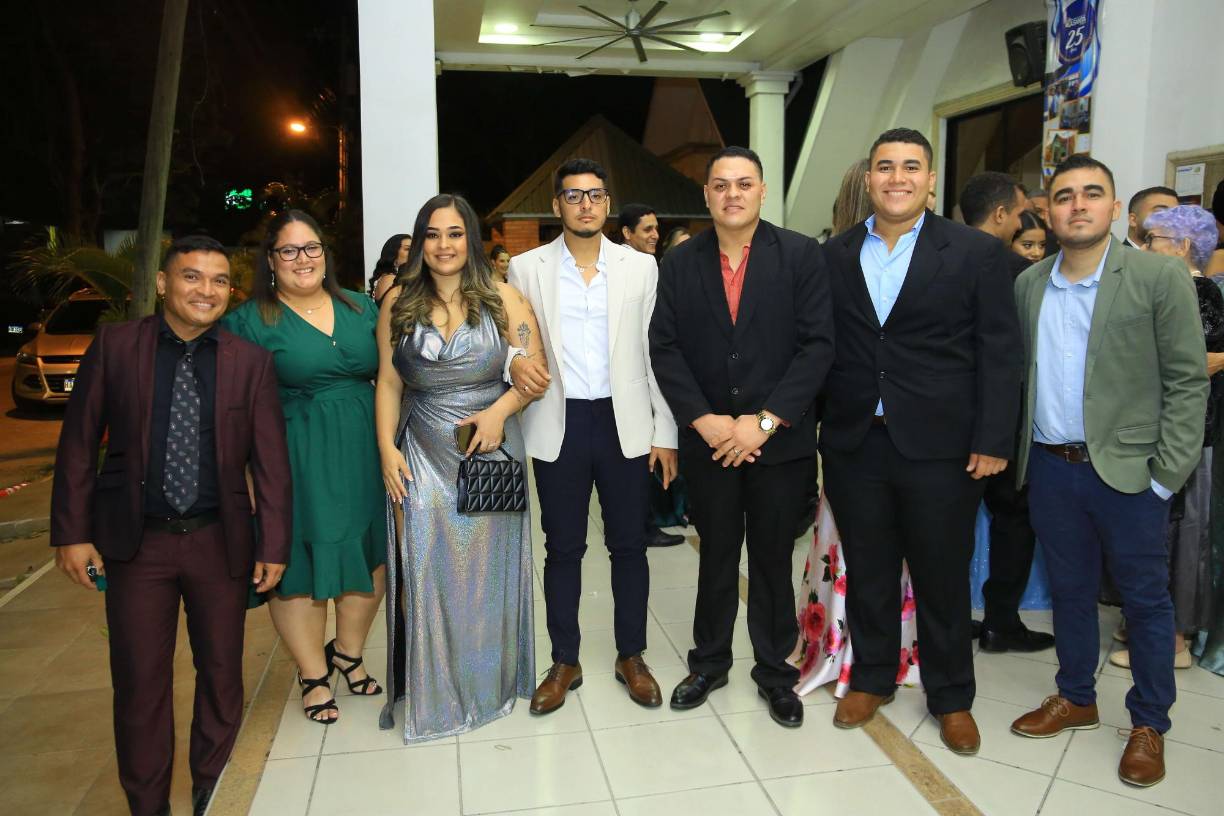 Denis Fúnez, Débora Figueroa, Susan Ortez, Ricardo Amador, David Murillo, Denis López y Osman López