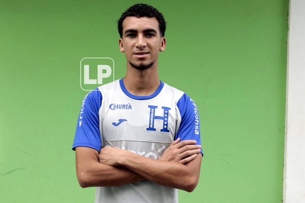 Heber Jafeth Núñez Ramírez<br />Posición: Delantero<br />Equipo: Olimpia<br />Edad: 18 años<br />Nacimiento: 28/09/2003
