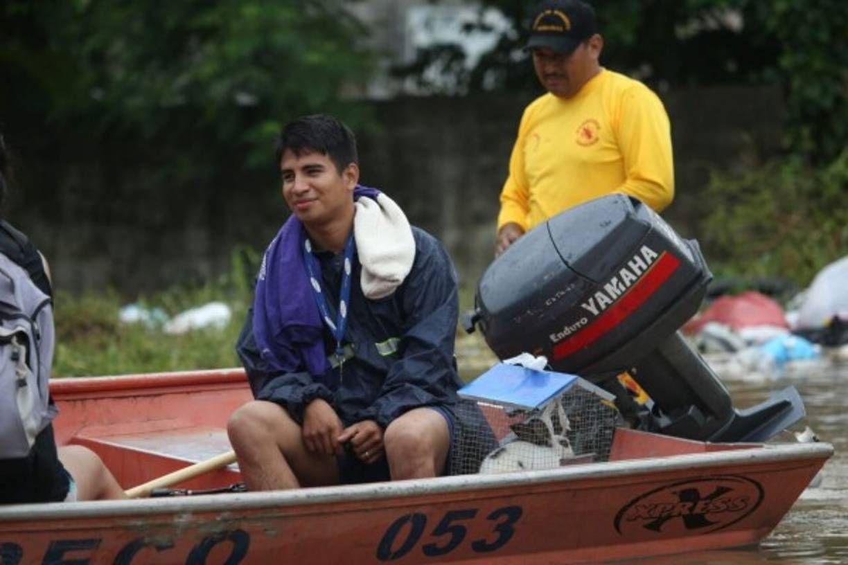 La Comisión Permanente de Contingencias y los organismos de socorro atendieron a los damnificados.