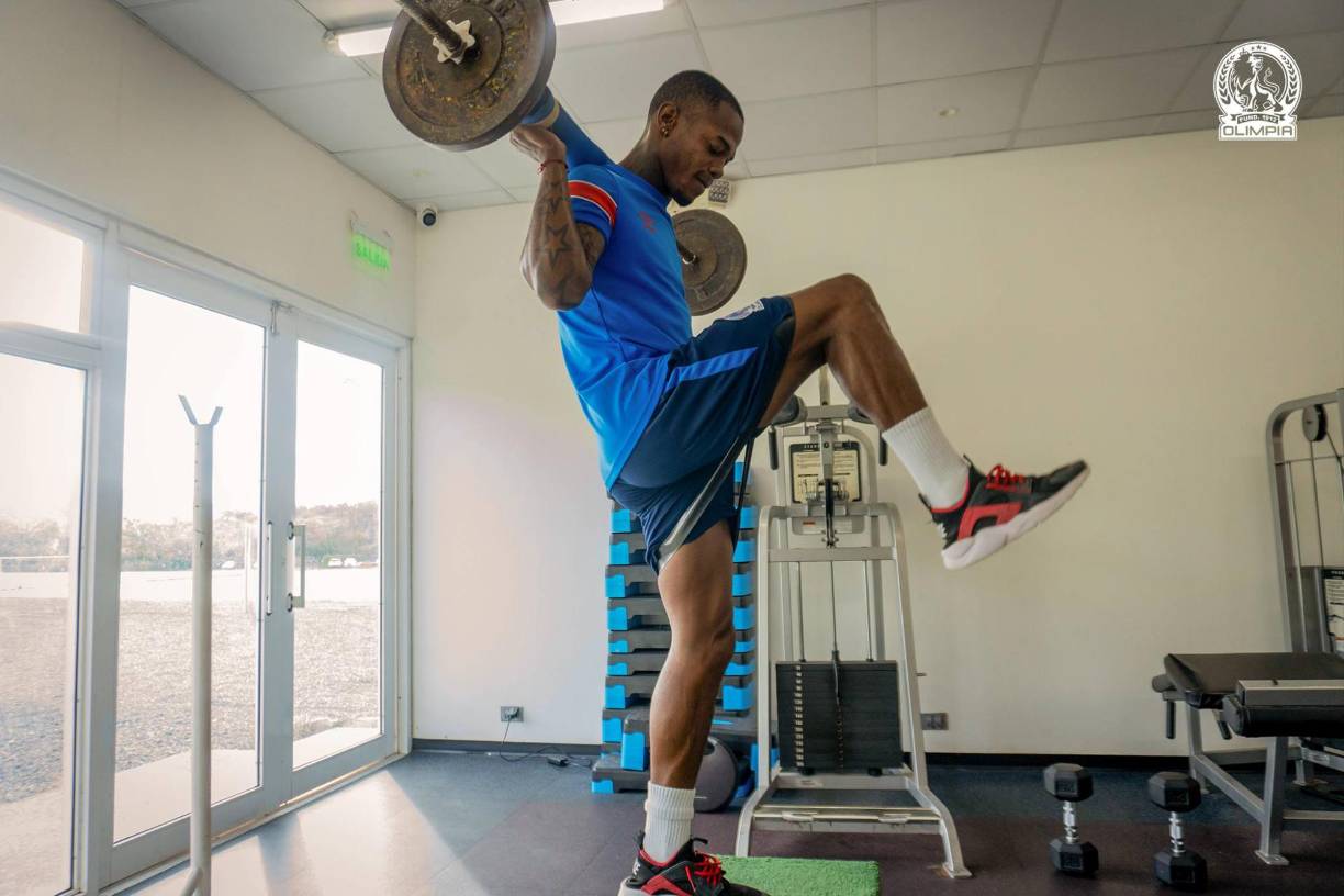 Edwin Solano Solani presente en la pretemporada.