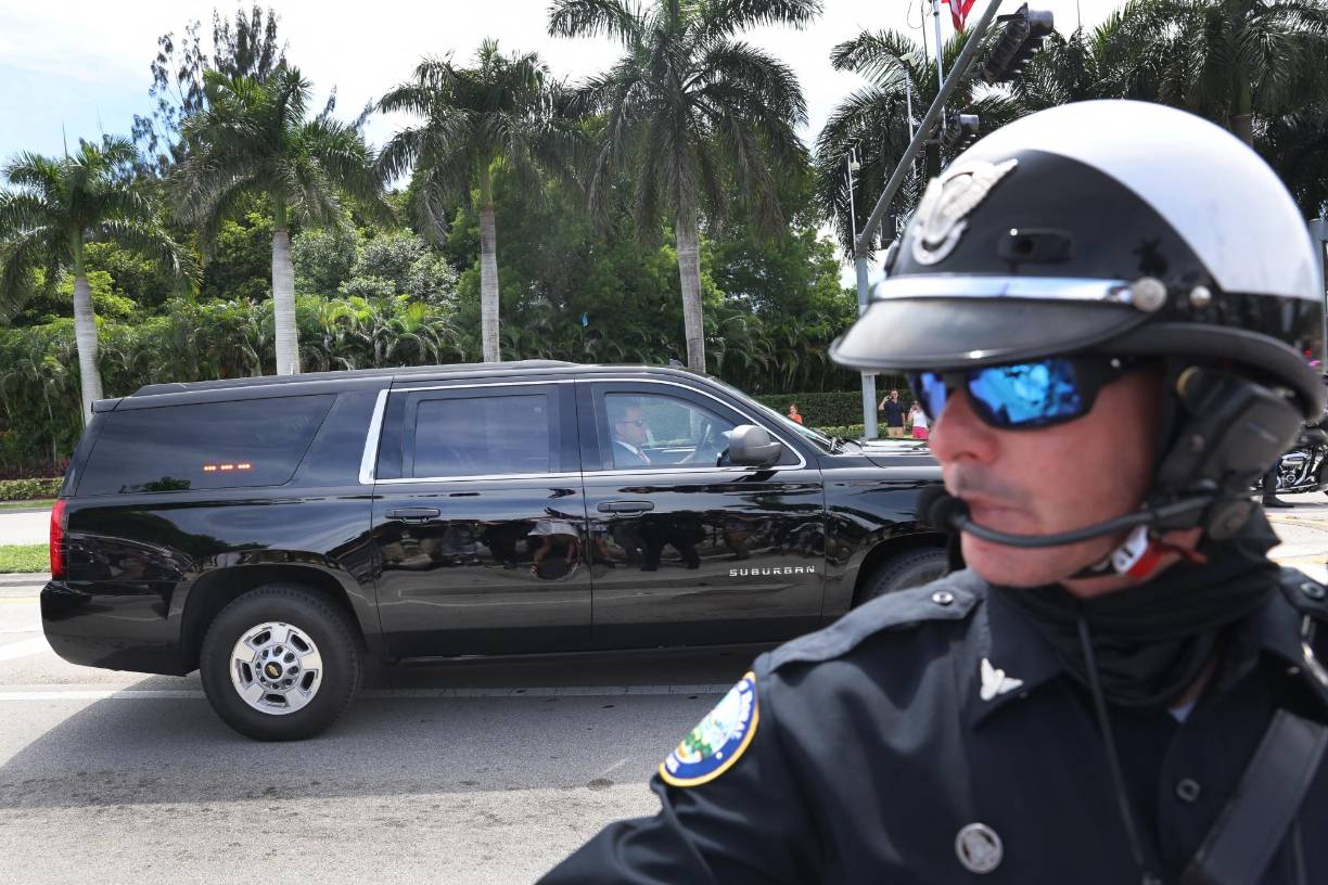 “Nos tomamos este acontecimiento de forma extremadamente seria. Sabemos que pueden pasar cosas, incluso lo peor, pero no es el estilo de Miami”, dijo el jefe de <b>policía</b> de la ciudad, Manuel Morales, en rueda de prensa.
