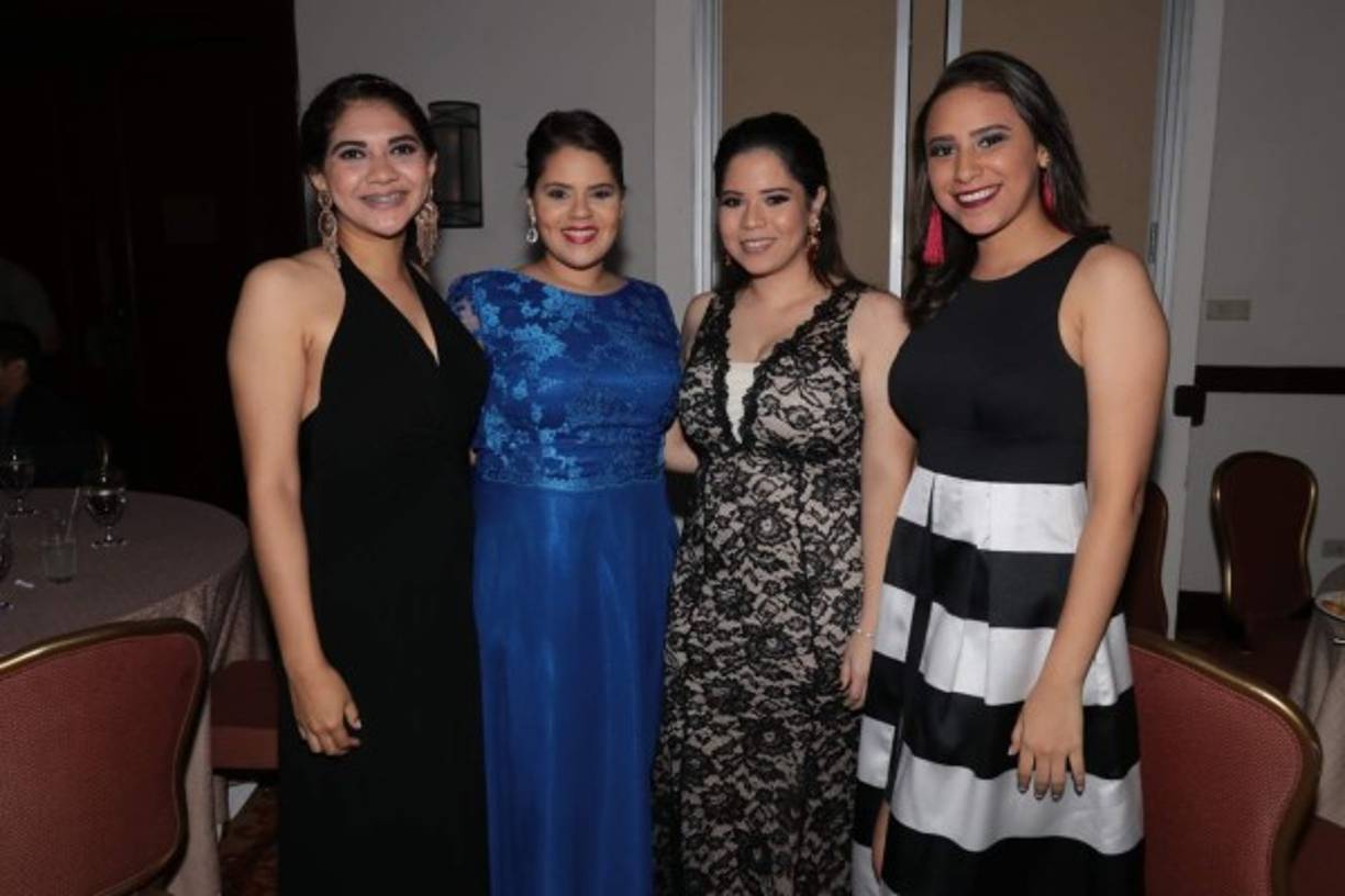 Silvia Munguía, Estela Bueso, Gabriela Bú y Grisel Cárcamo.