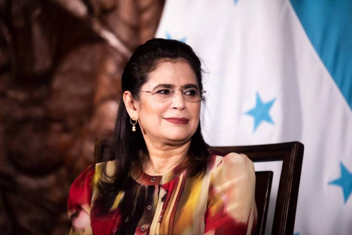 Moncada reaccionó a la decisión de Pastor, una de las figuras más importantes en el partido Libre. 