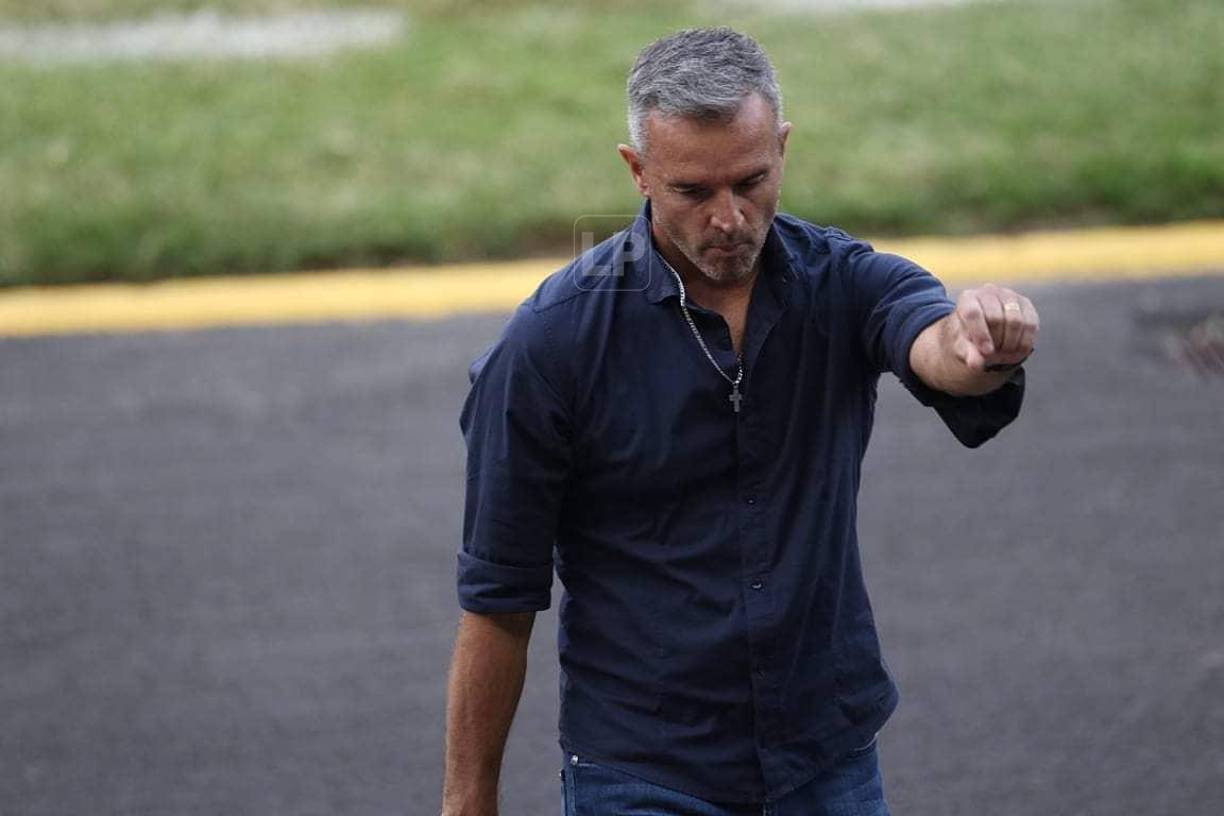 Pablo Lavallén dirigió un total de 20 partidos como estratega del Olimpia, ganó 10 partidos, empató en tres ocasiones y sufrió siete derrotas en el banquillo.