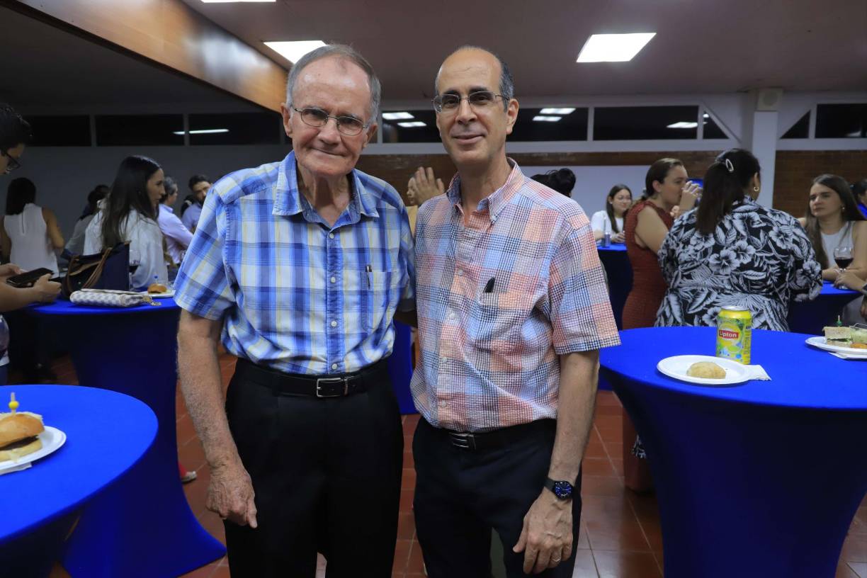 Ameno cóctel para celebrar 70 aniversario de la EIS