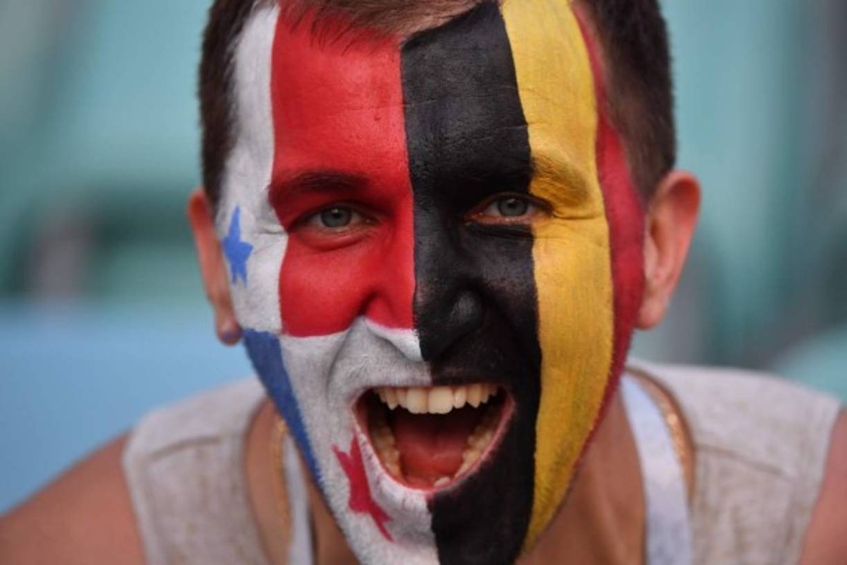 Los cara pintadas de Bélgica como siempre llamaron la atención.