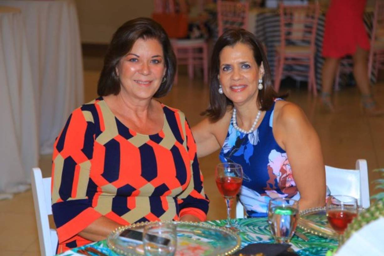 Ana María Delgado e Isabel Bográn.