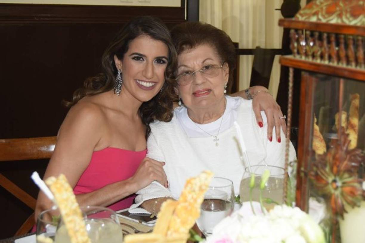 Sophie y Lidia Andonie.