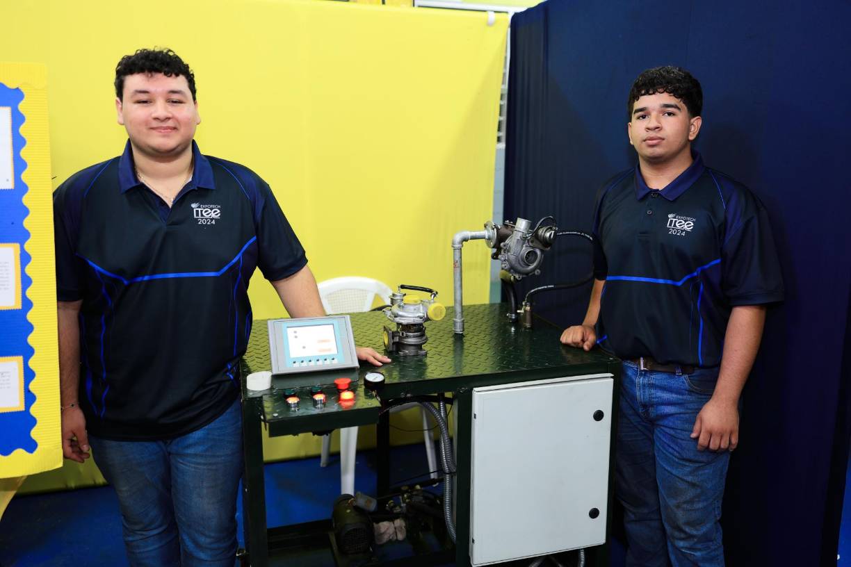 Andrie Galeano y Jafet Flores