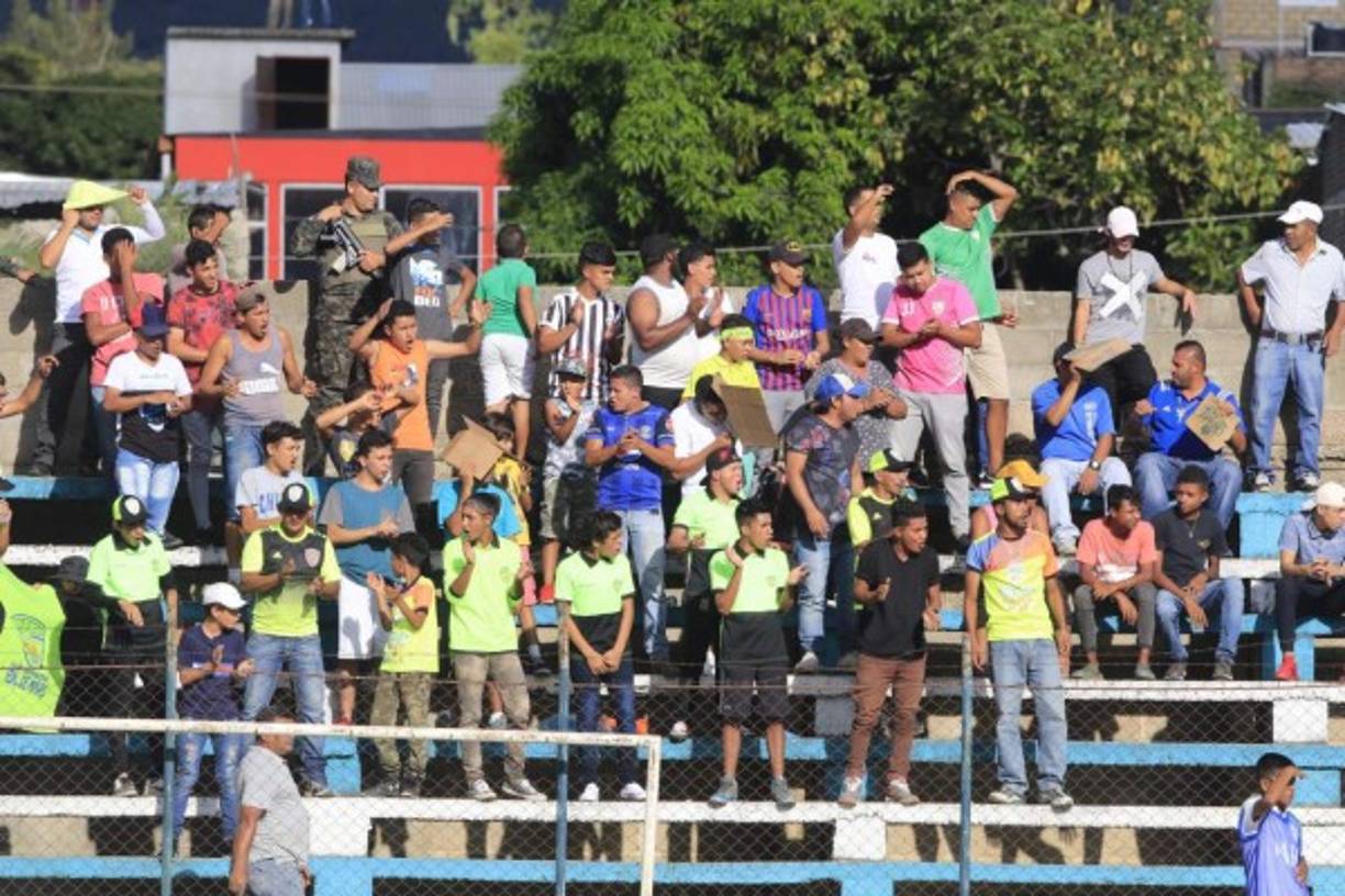 La afición de Danlí no llegó en buena cantidad al estadio Marcelo Tinoco de Danlí.