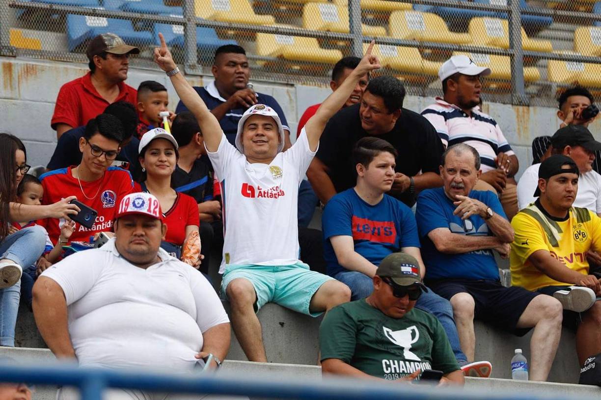 Ambiente y lindas chicas: así se vivió la jornada 17 del Clausura