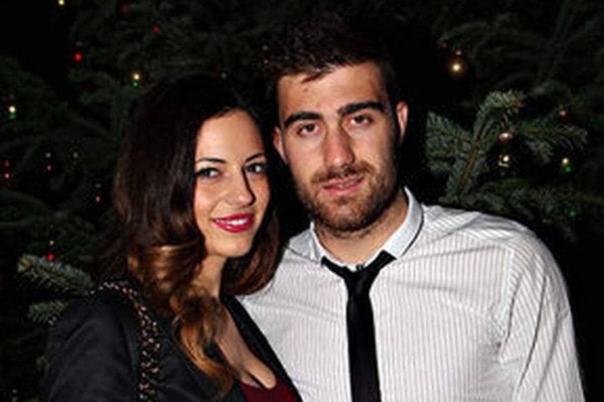 Xanthippi Stamoulaki es la esposa del zaguero central.