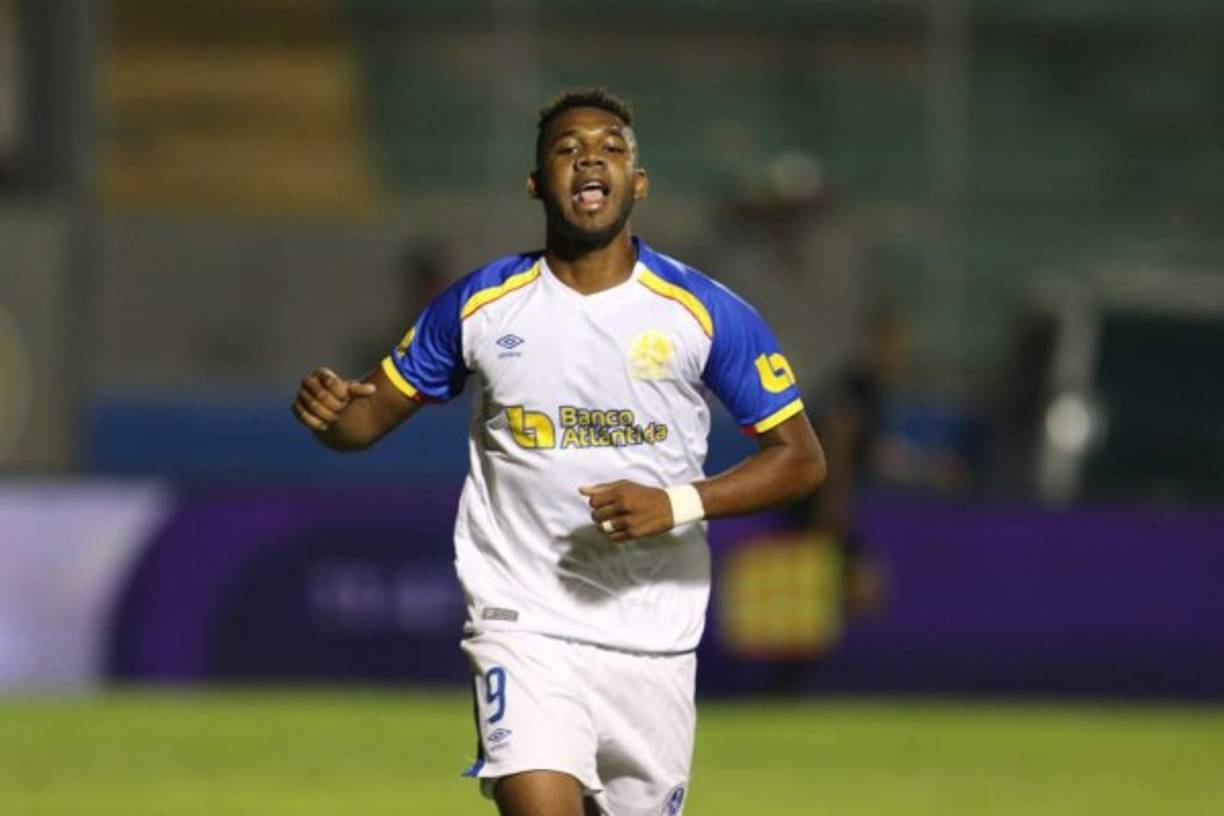 Jorge Benguché: El delantero del Olimpia es el máximo goleador de la Liga Nacional con 13 anotaciones. No fue convocado a la Bicolor.