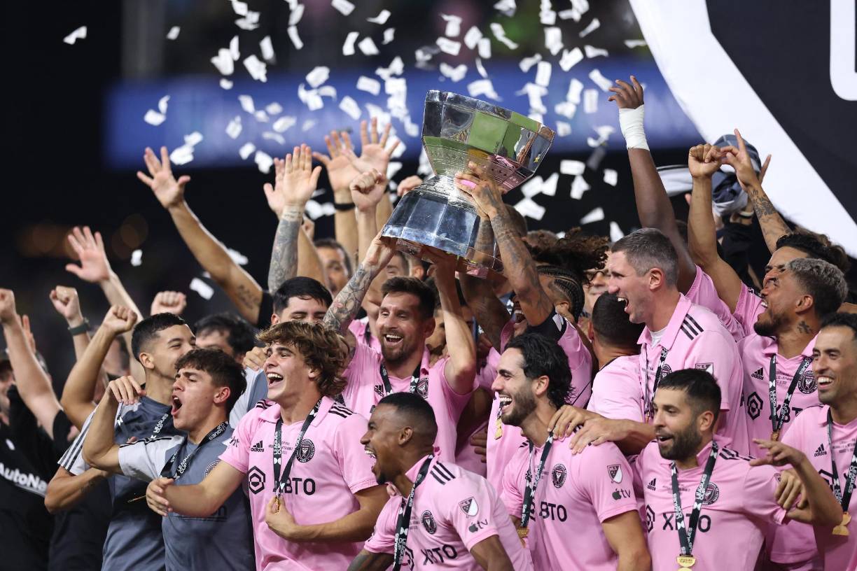 Además, la competencia entregará 100 mil dólares a los equipos que finalizaron como líderes de su zona en la fase de grupos.